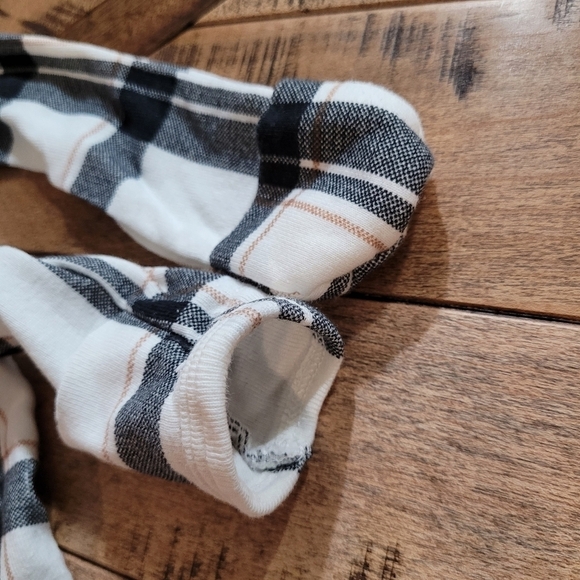 Plaid Carter's Newborn Onesie One Piece For Baby - Picture 4 of 4